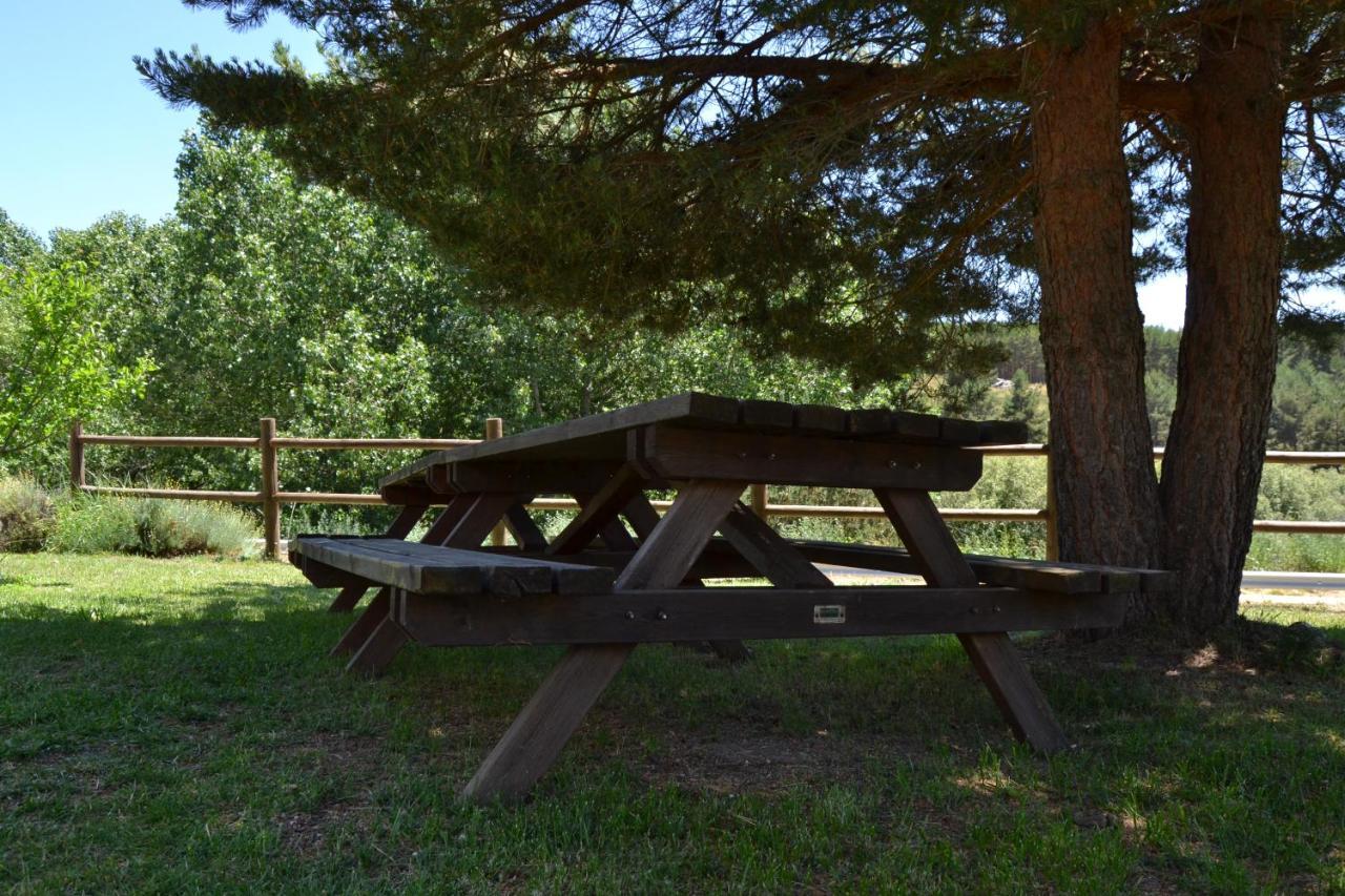 Hospedium Hostal Almanzor Navarredonda de Gredos Eksteriør bilde