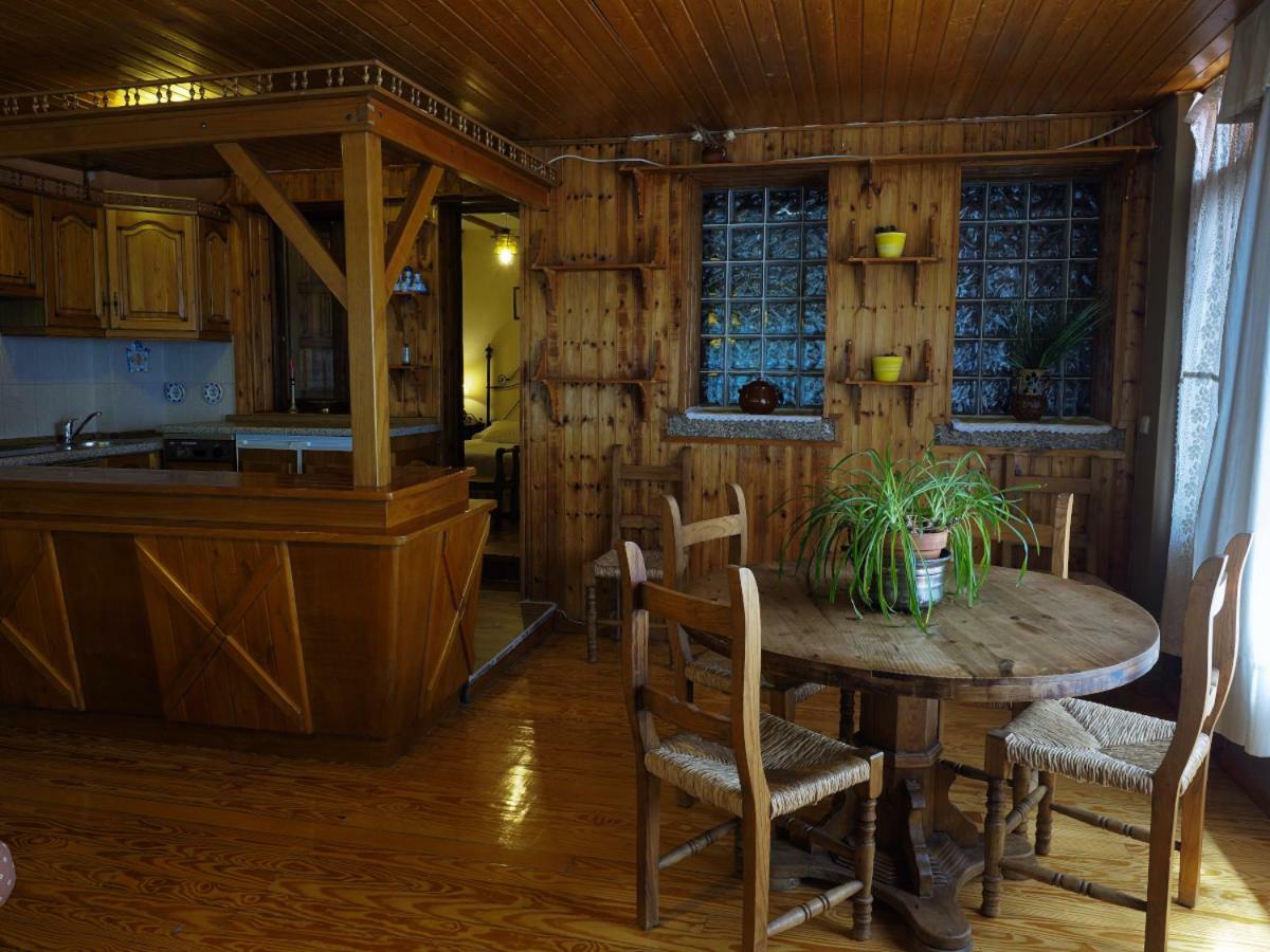 Hospedium Hostal Almanzor Navarredonda de Gredos Eksteriør bilde